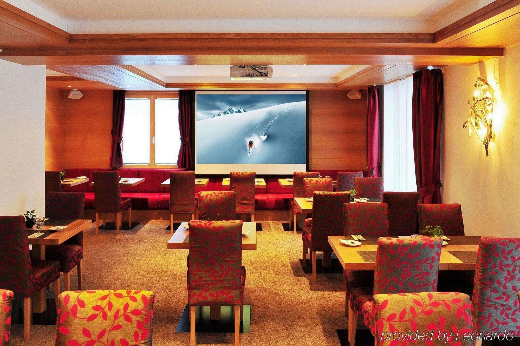 Hotel Aristella Swissflair Zermatt Restaurant photo