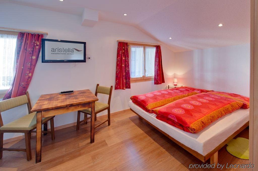 Hotel Aristella Swissflair Zermatt Room photo